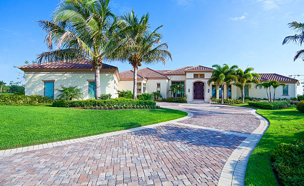 Best Professional Driveway Pavers  in Jeanerette, LA